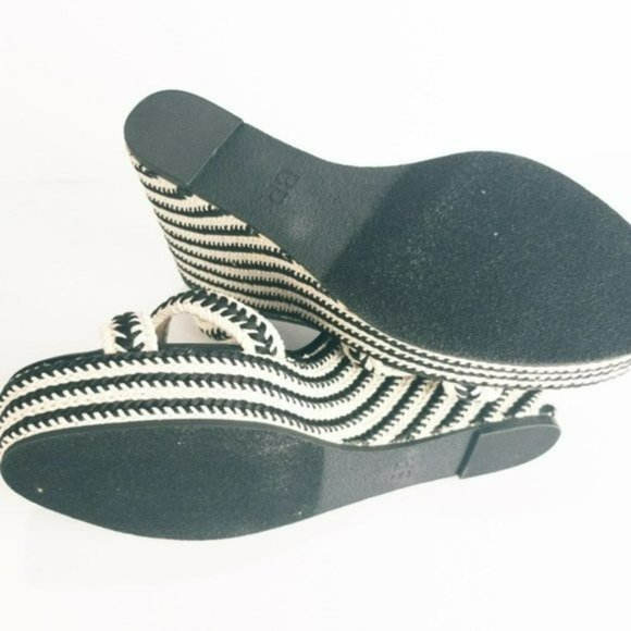 BP. Gabby Woven Wedge Sandal - Black - Picture 8 of 8